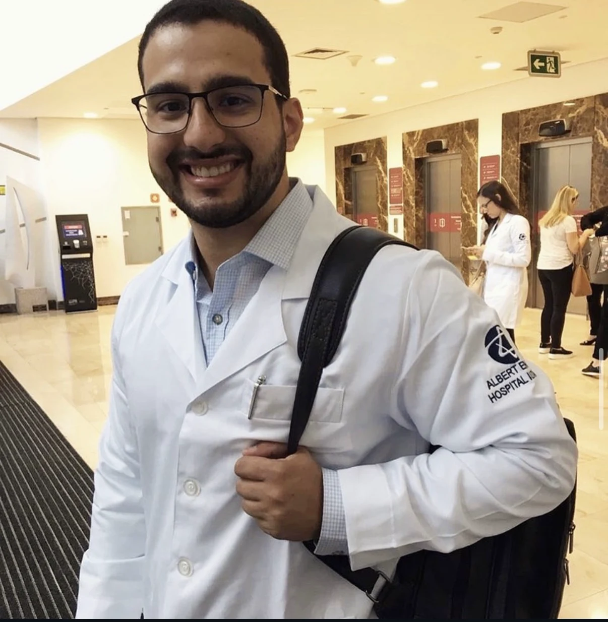 Dr. Samuel Drumond durante a residência em Ginecologia e Obstetrícia no Hospital Israelita Albert Einstein